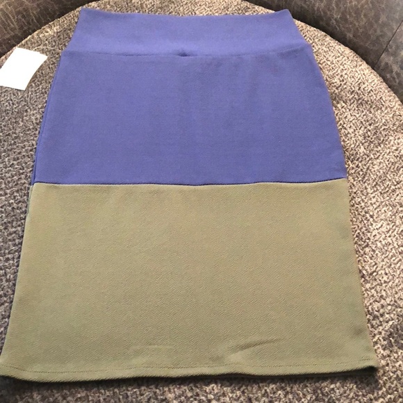 Lularoe Cassie skirt - Picture 1 of 2